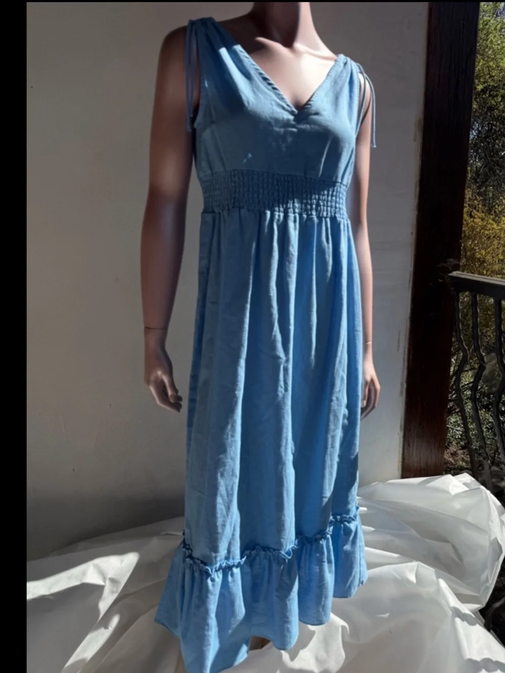 Linen summer dress Deluc. Blue smocked empire waist - Canadian sz XS S M L‎